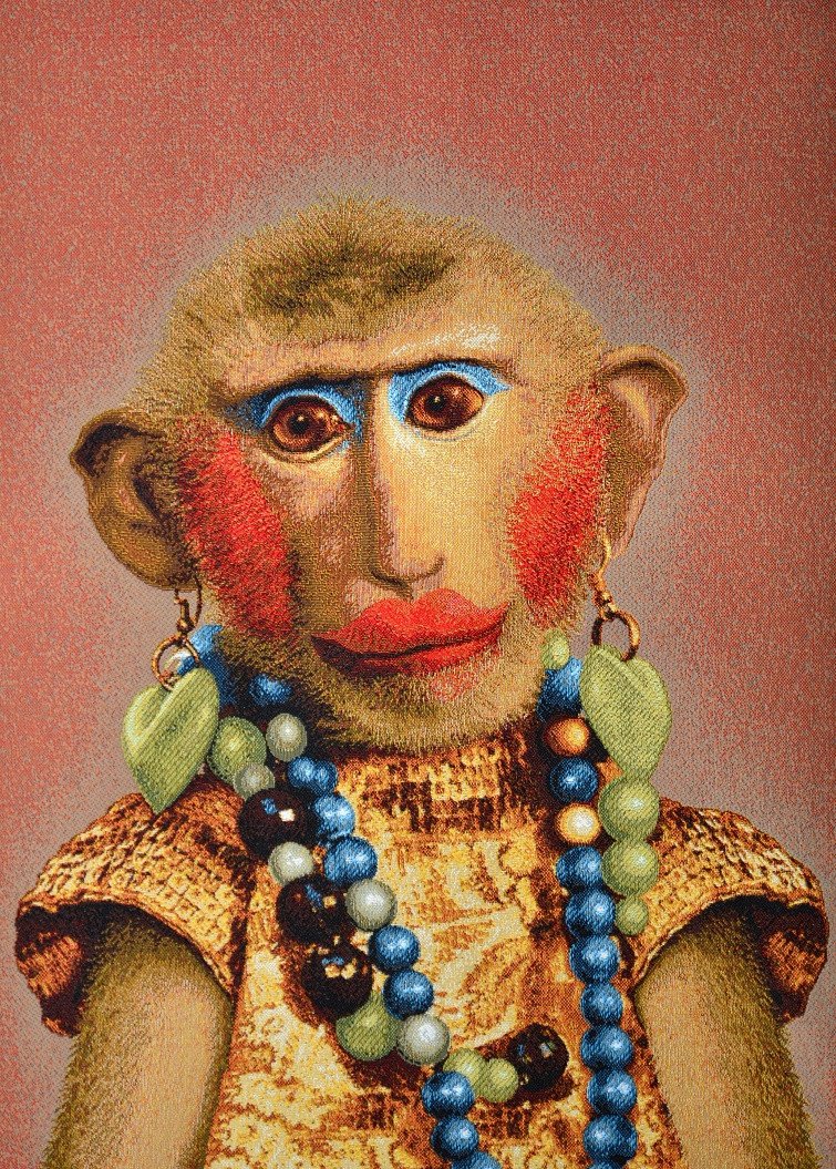 Накрашенная шимпанзе