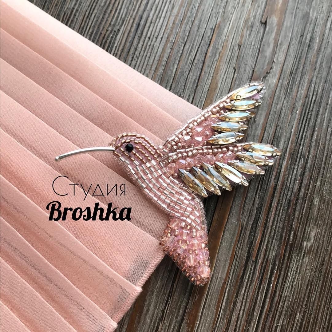 Брошь Колибри
