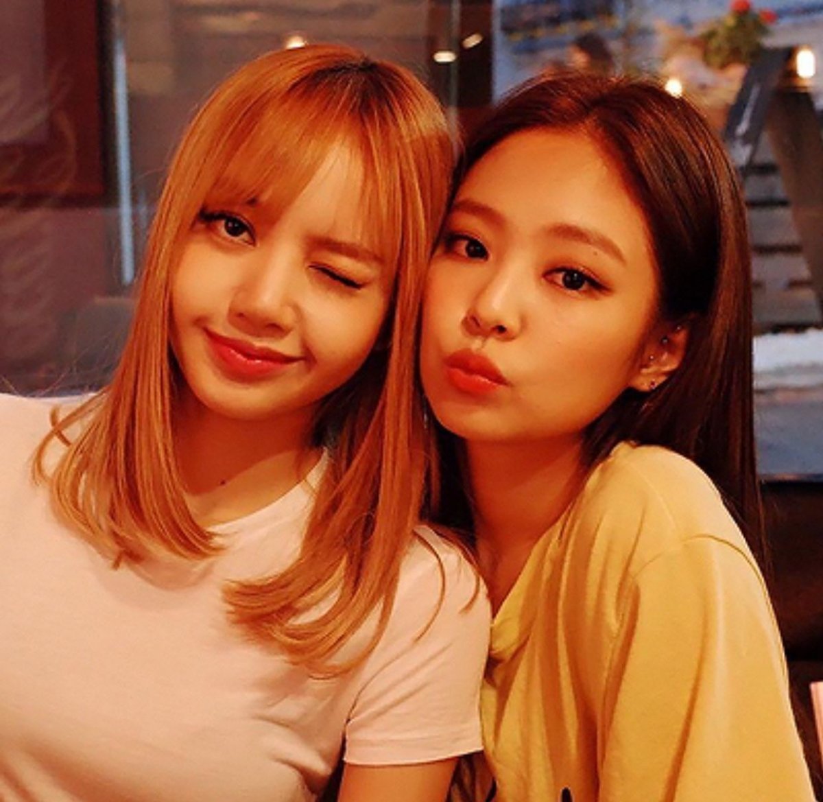 Блэк Пинк лиса и Дженни