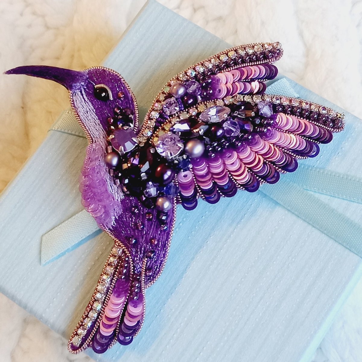 Kvasilisa броши Колибри