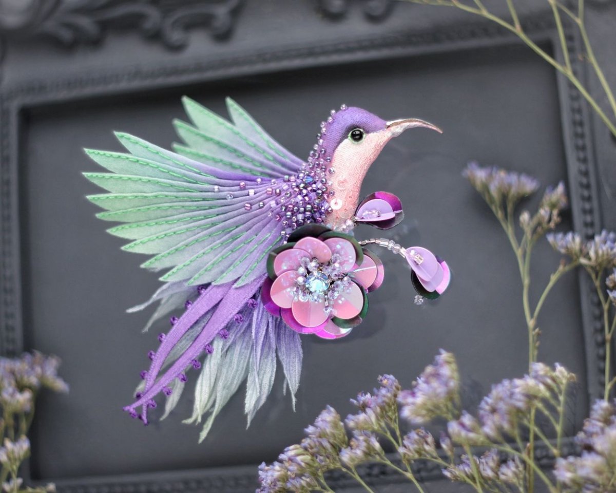 Blucome брошь Колибри черная