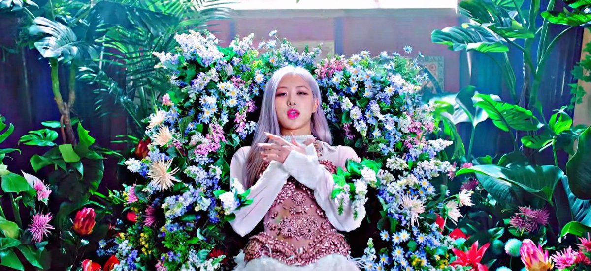 Розэ BLACKPINK 2021