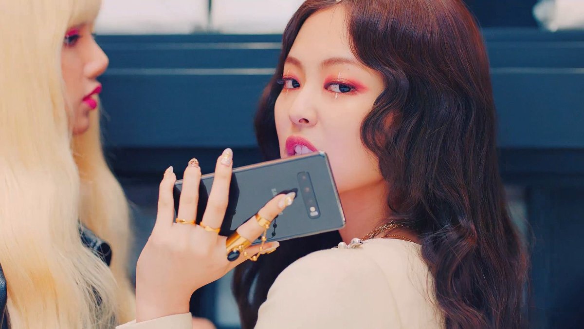 Дженни Kill this Love