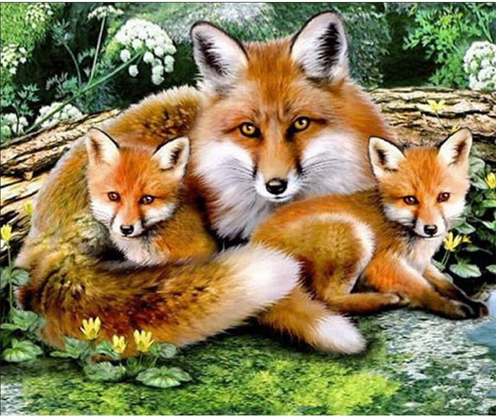 Лиса с лисятами