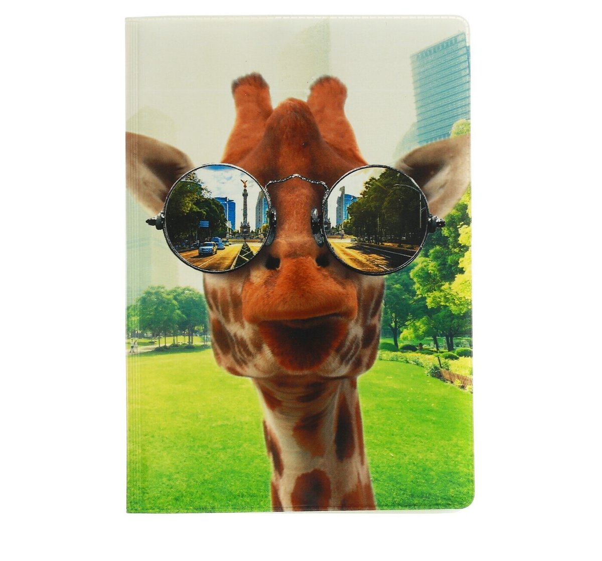 Три жирафа в очках