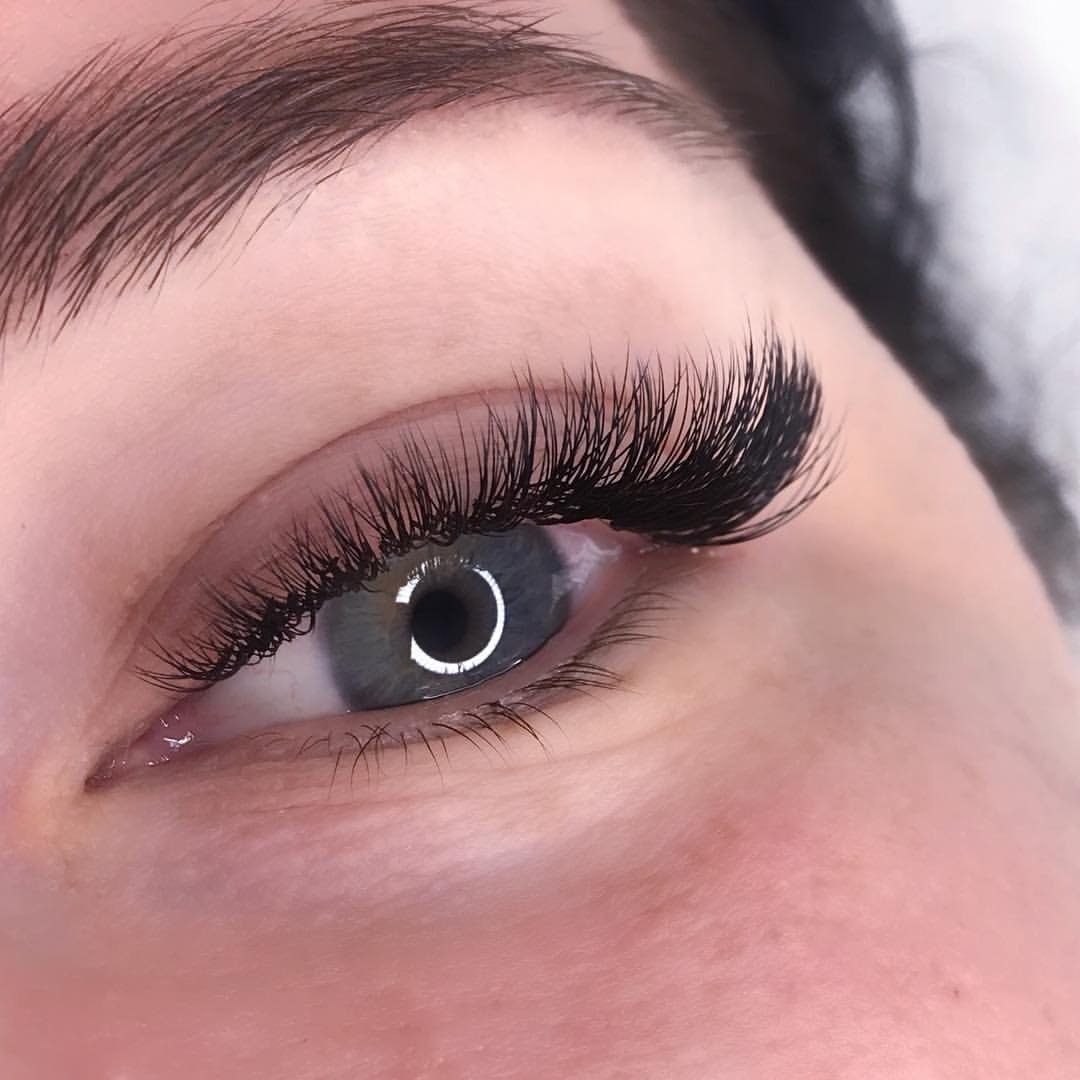 Посты про ресницы нарощенные