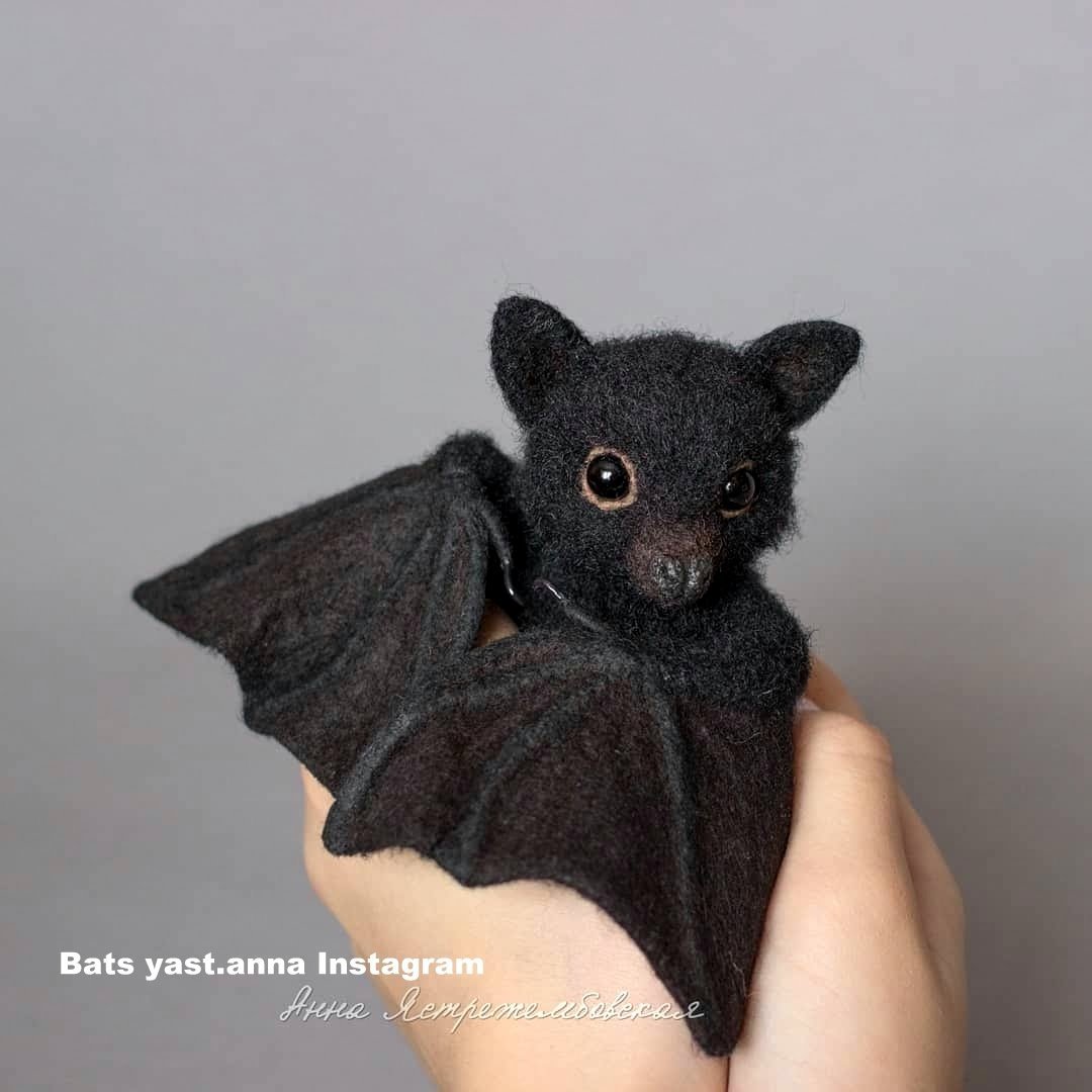 Игрушки Анны Ястрежембовской