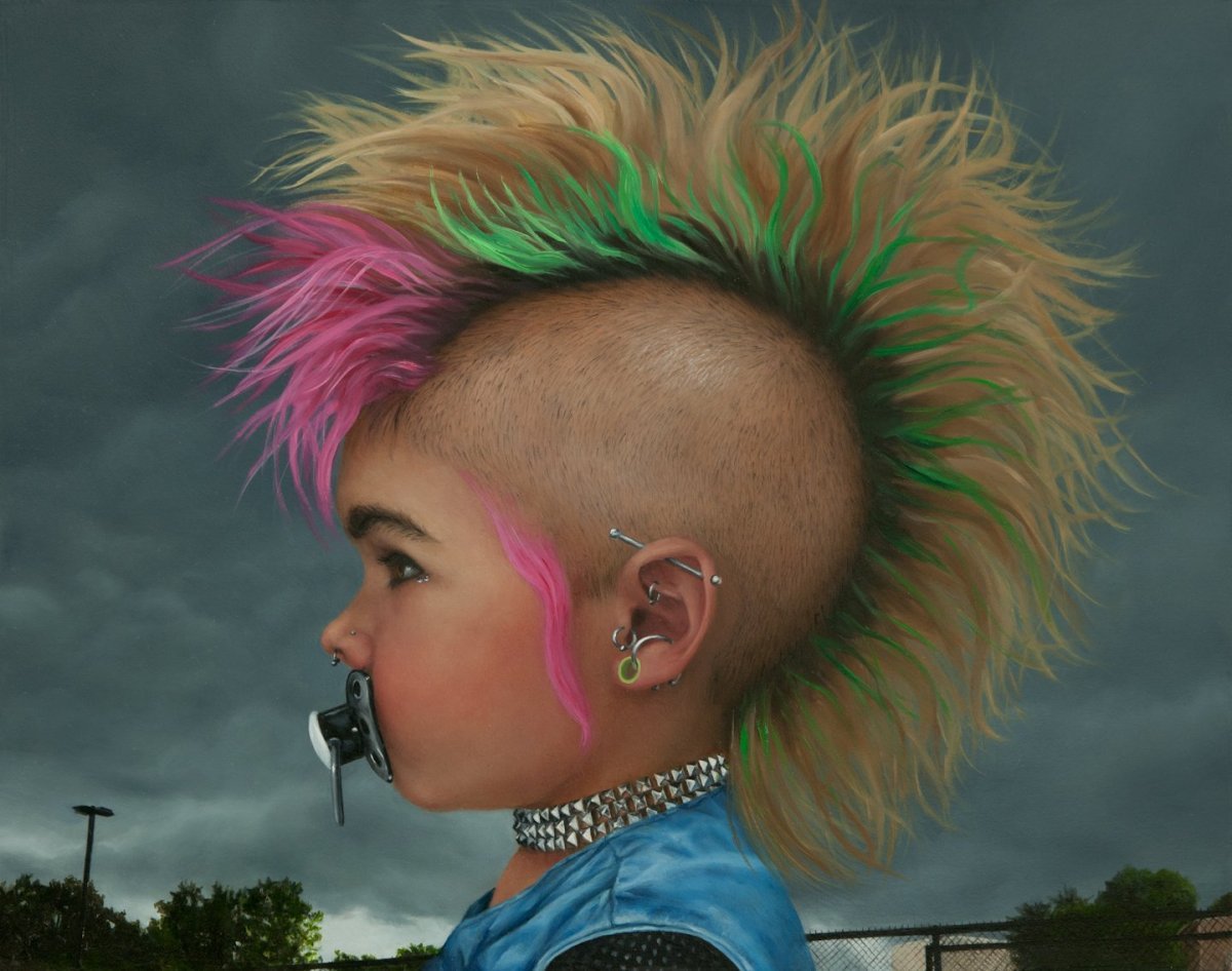 Малыш с прической ирокез