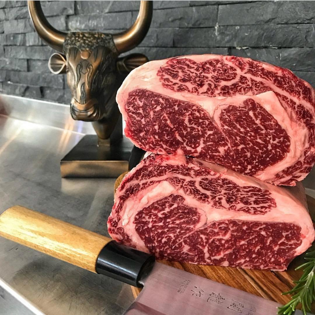 Стейк Рибай мраморная говядина