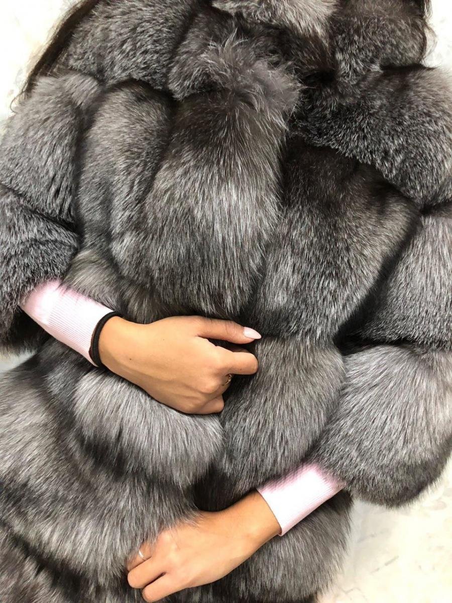 Южноафриканская большеухая лисица