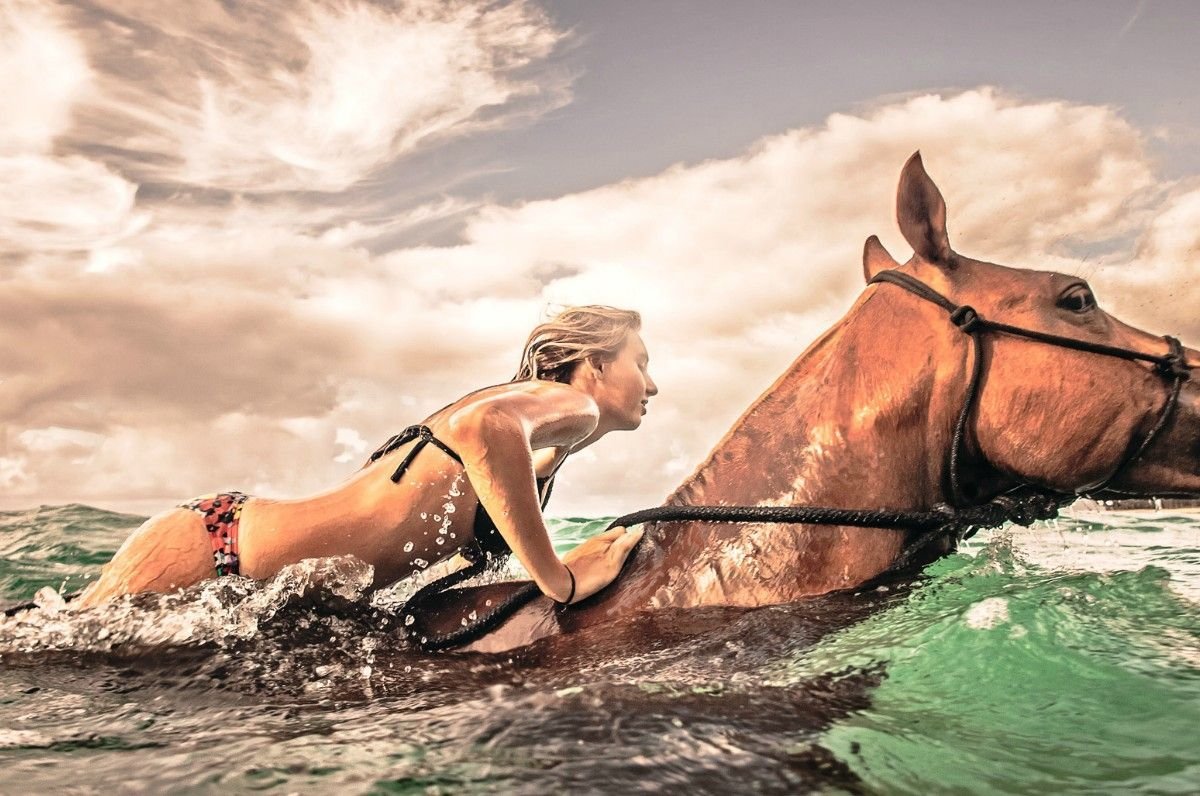 Всадница Пенелопа Круз