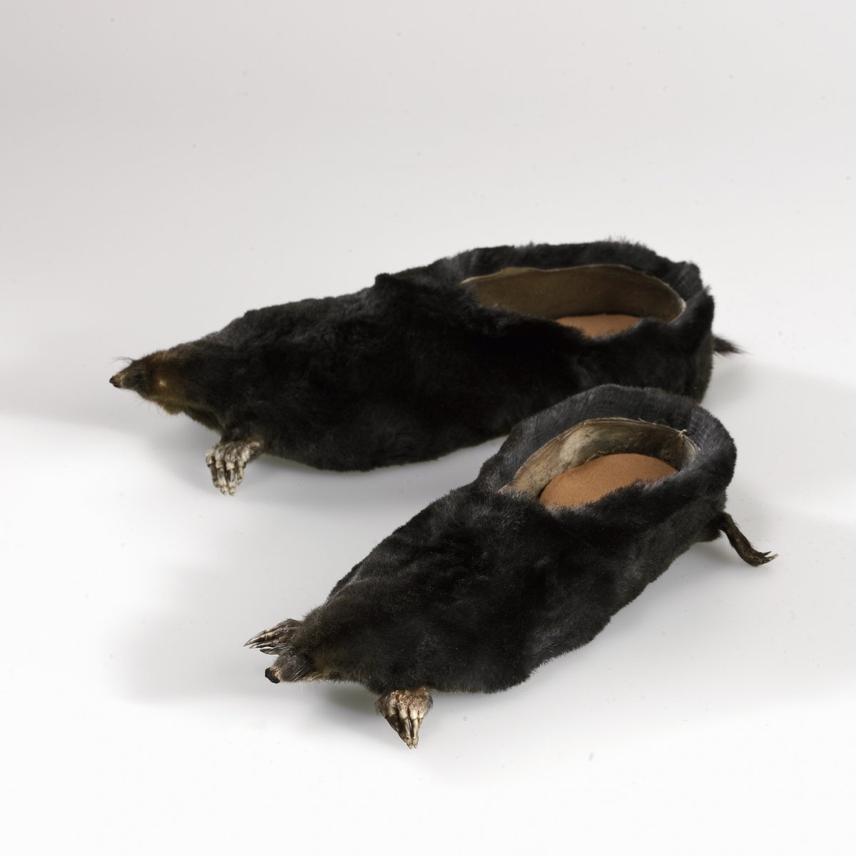 Тапки мистика