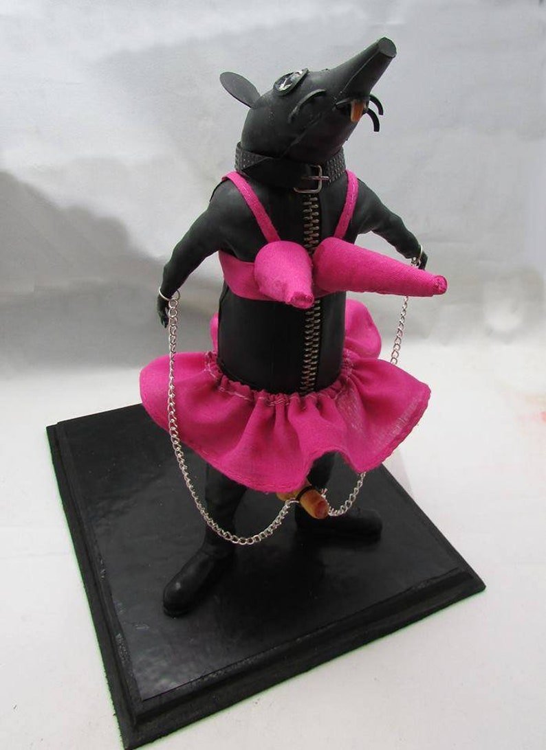 Крыска Лариска