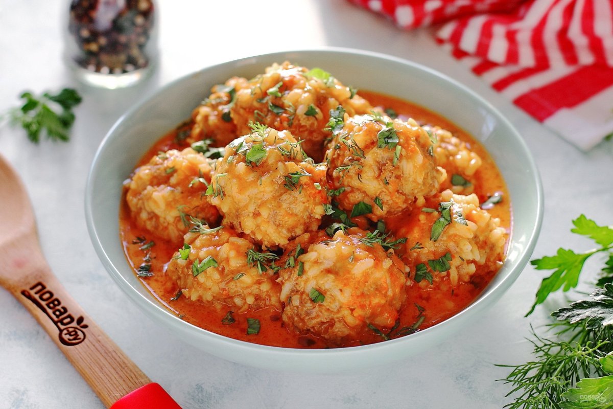 Ёжики из фарша с рисом с подливкой