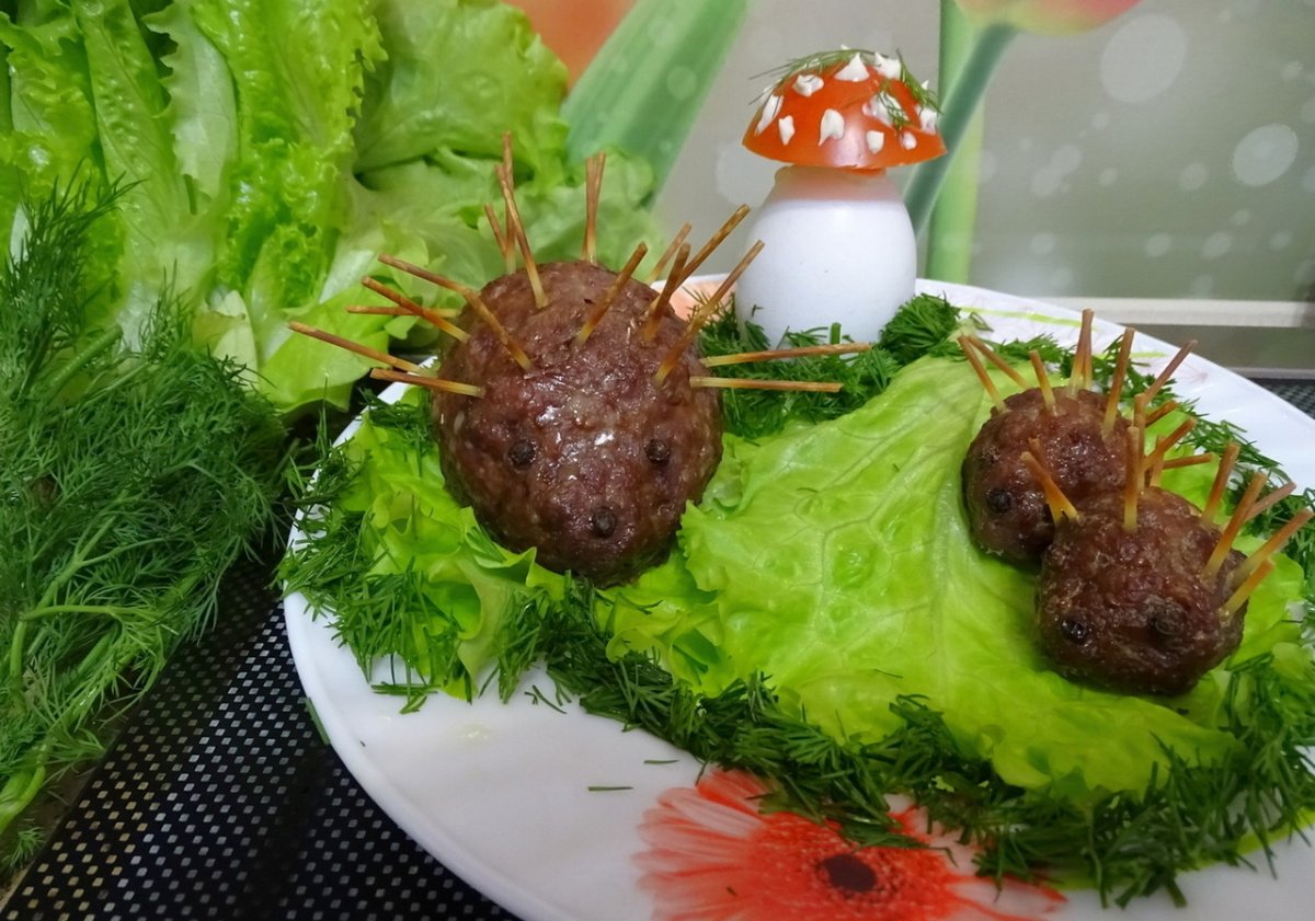 Мясное блюдо ежики