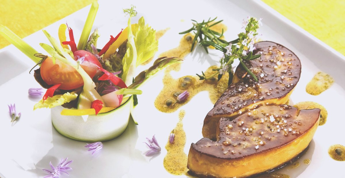 Подача фуагра паштет