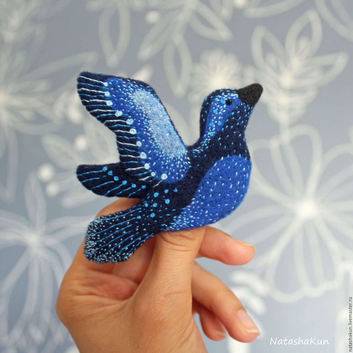 Брошь синяя птица счастья Katrina Mayzengelter