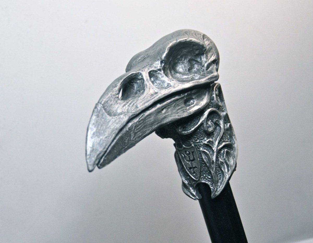 Трость с набалдашником ворона