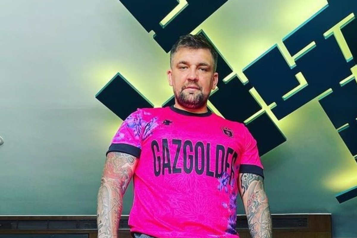 Баста с фингалами