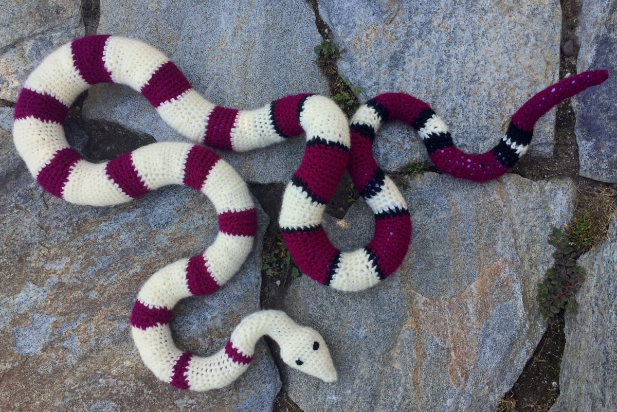 Вязание змеи