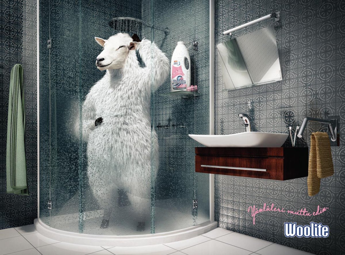 Девушка с козленком