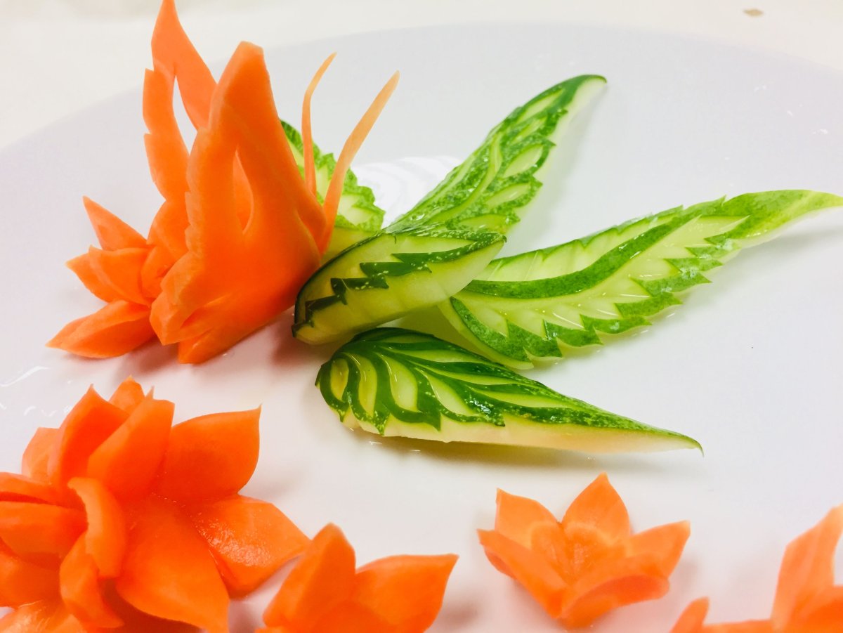 Карвинг из овощей бабочка