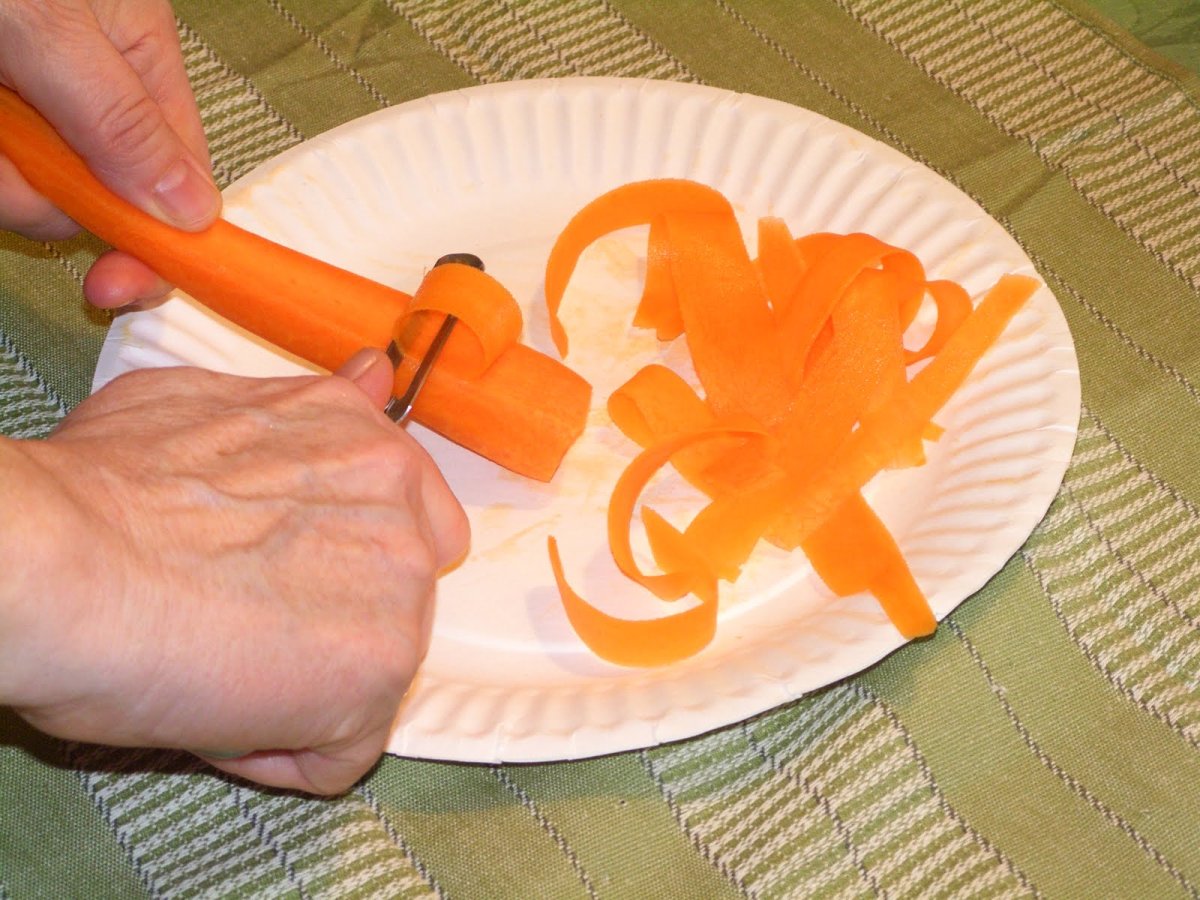 Морковь причудливой формы