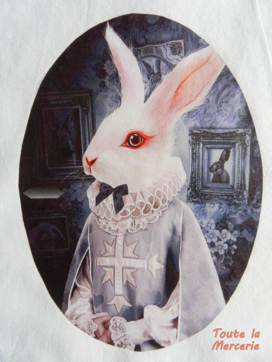 Человек с головой кролика