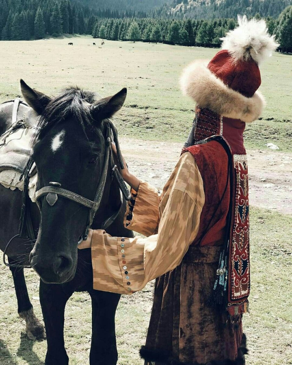 Казах на лошади