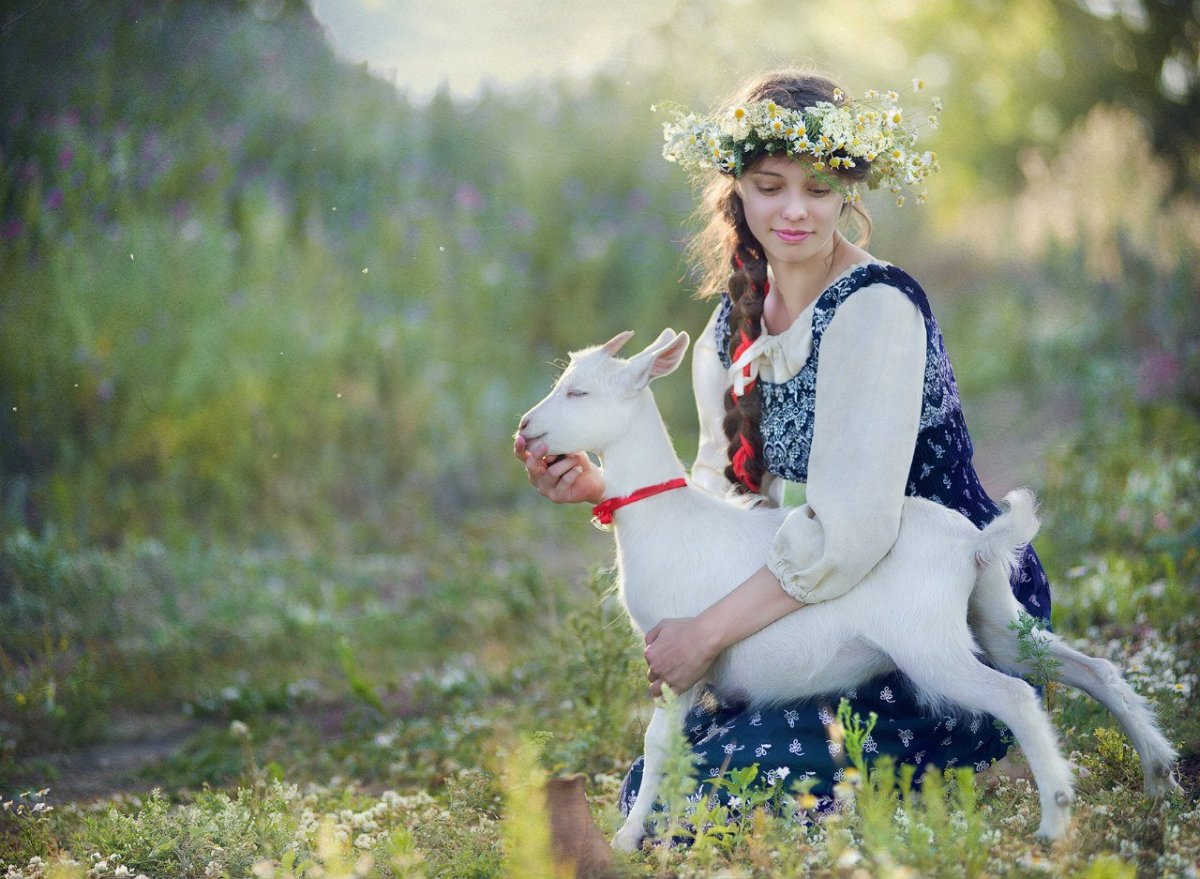 Девочка с козленком