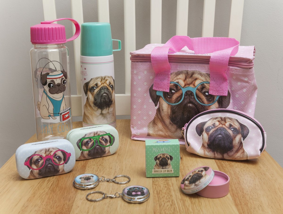 Такса с цветами