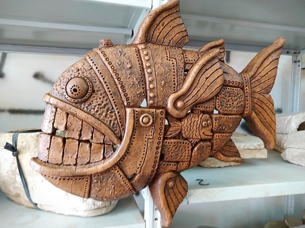 Резьба по дереву рыбы