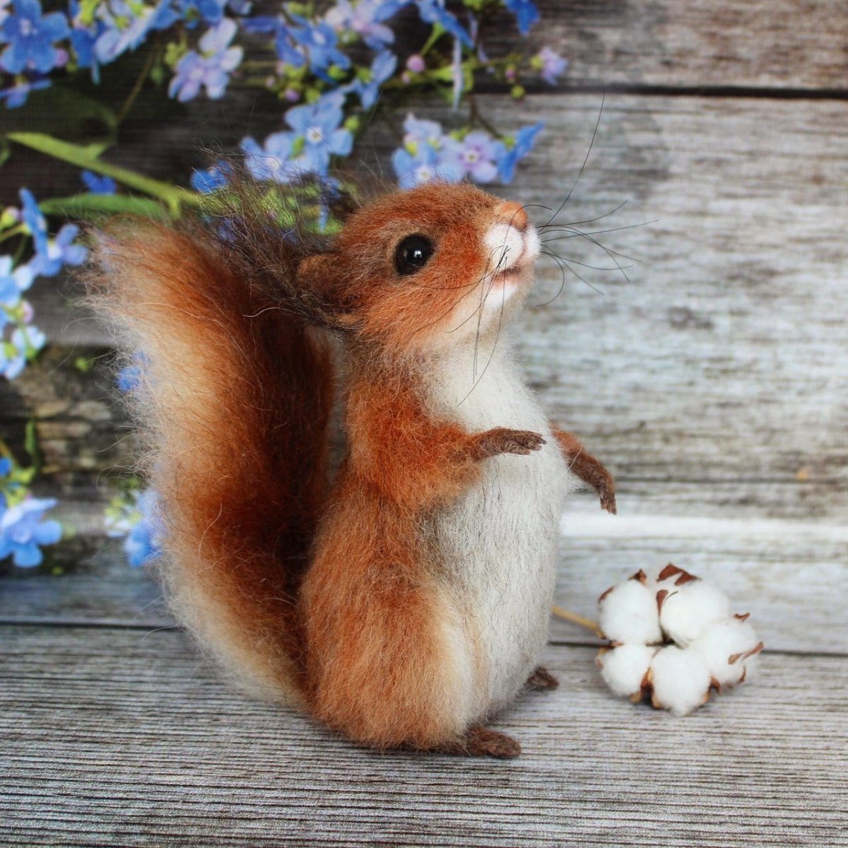 Валяная белка