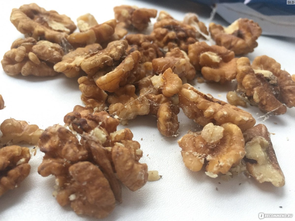 Плодожорка на грецких орехах