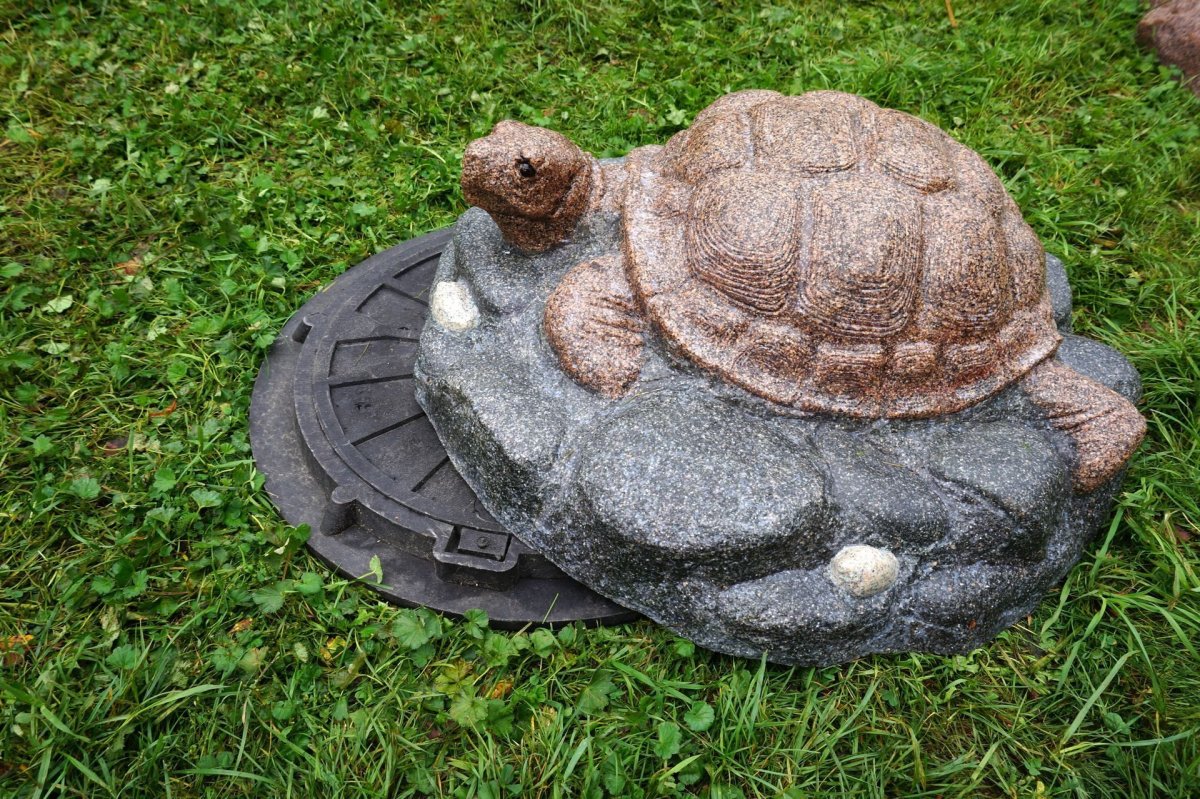 Тыква из гипса для сада