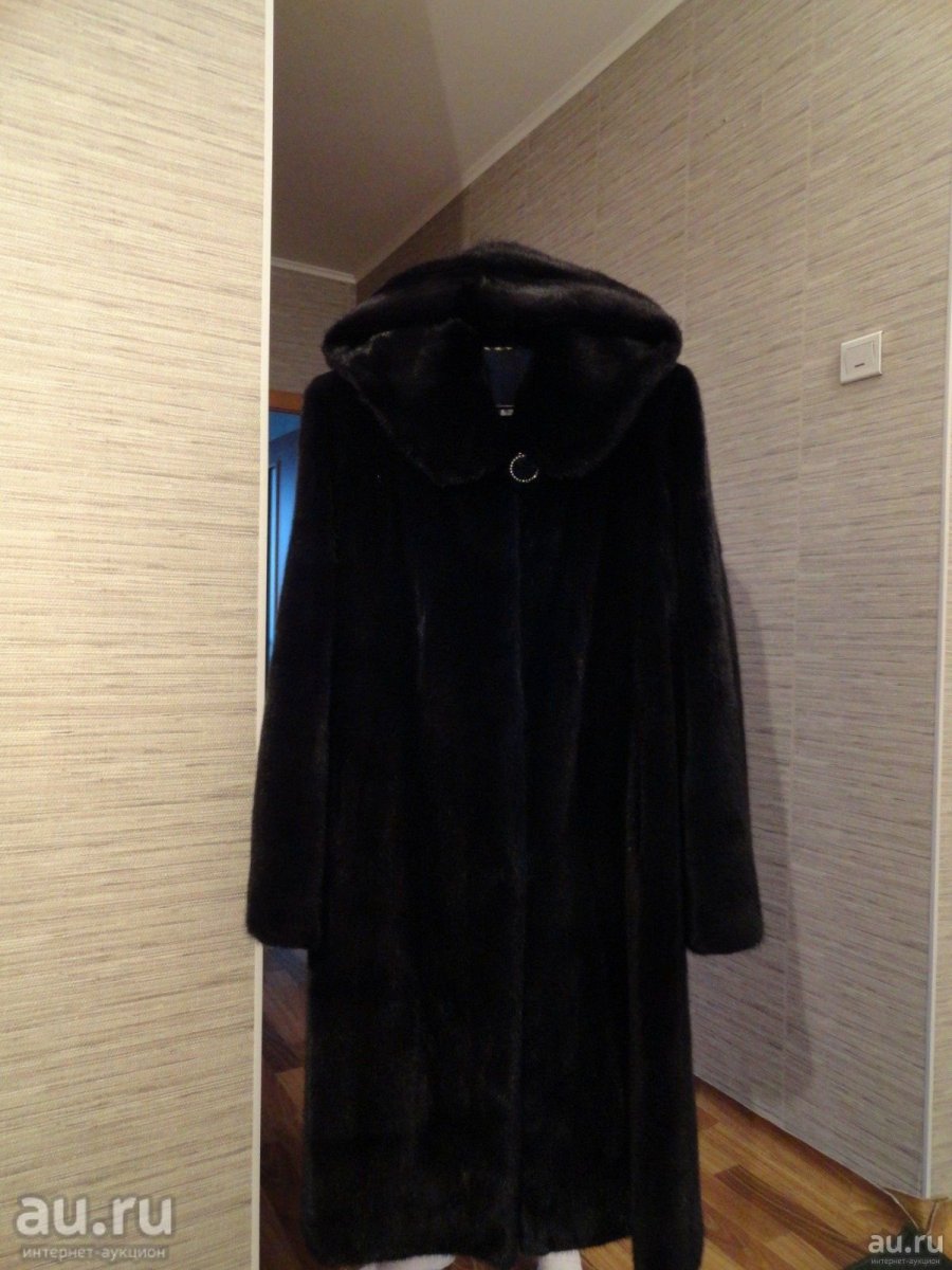 Норка фото дикий