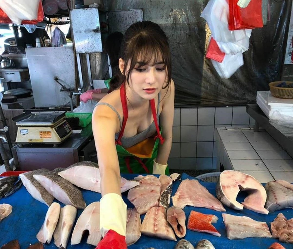 Кот продавец во Вьетнаме