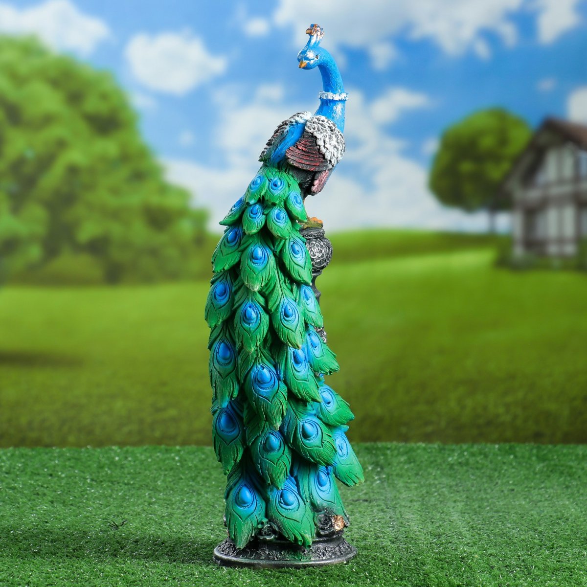 Садовая фигура Павлин