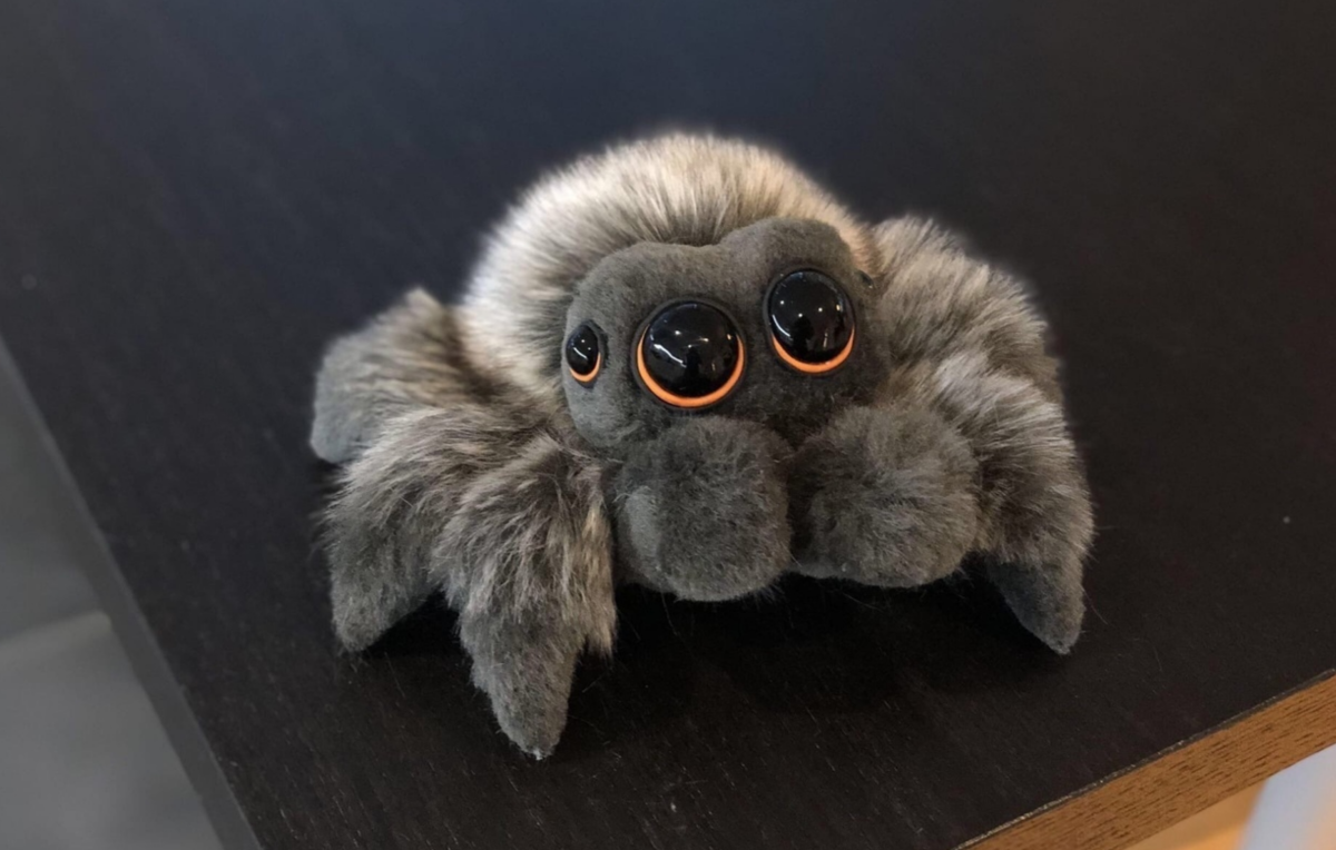 Плюшевый паук Лукас