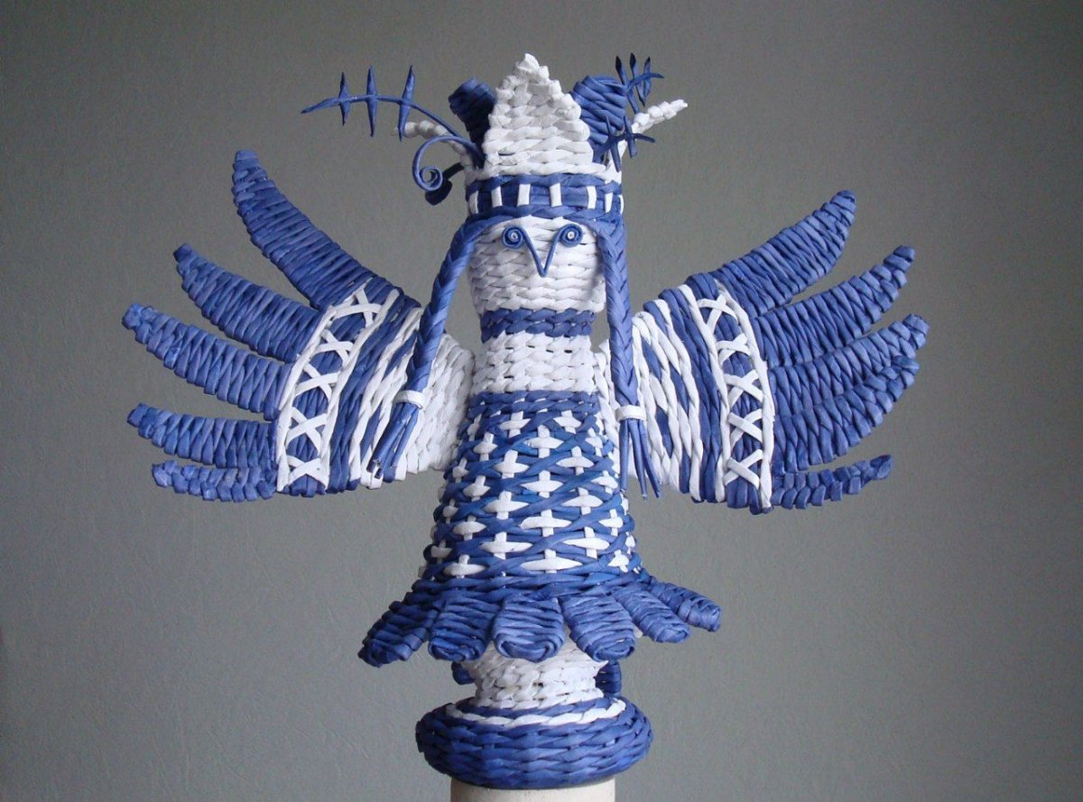 Птицы из газетных трубочек