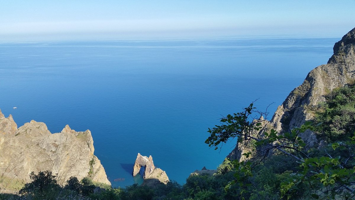 Мыс Карадаг с моря