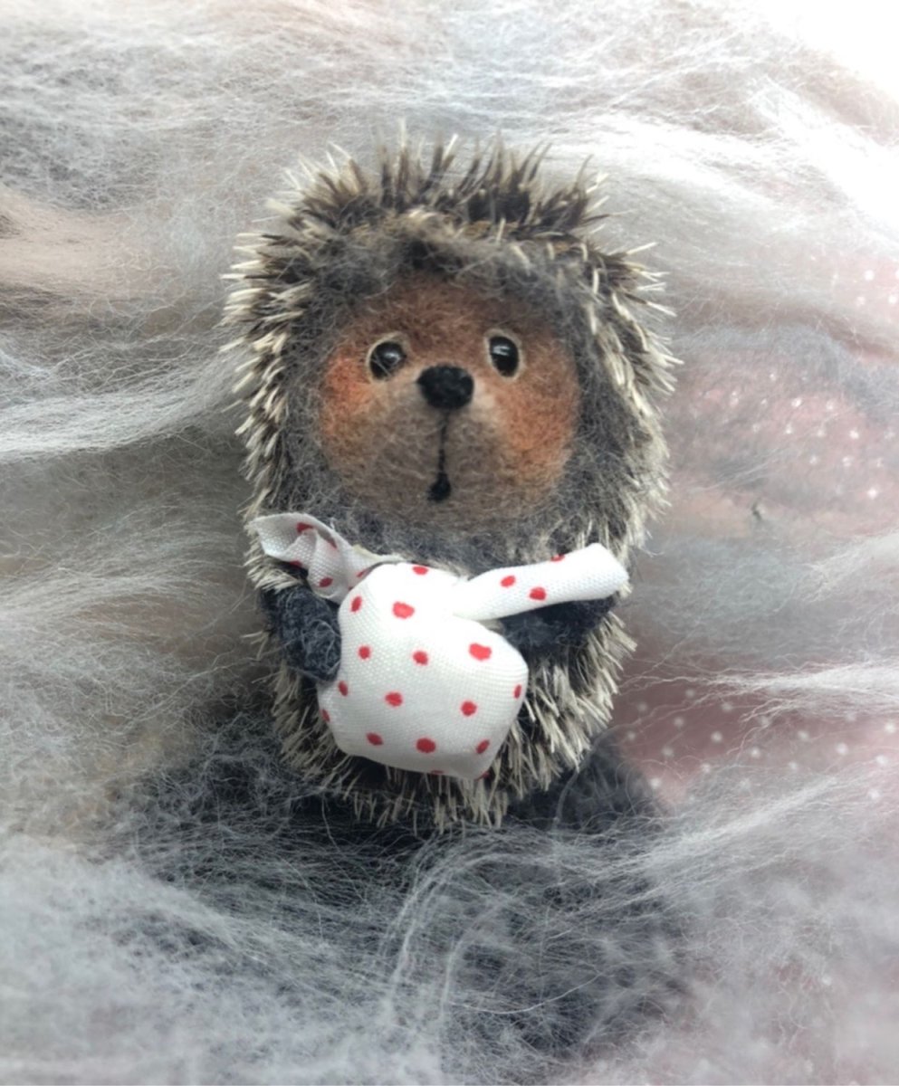 Брошь Ежик из шерсти