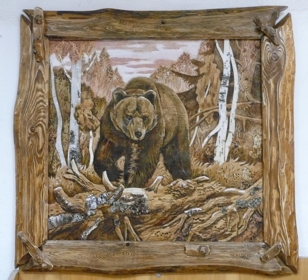 Резьба по дереву медведь