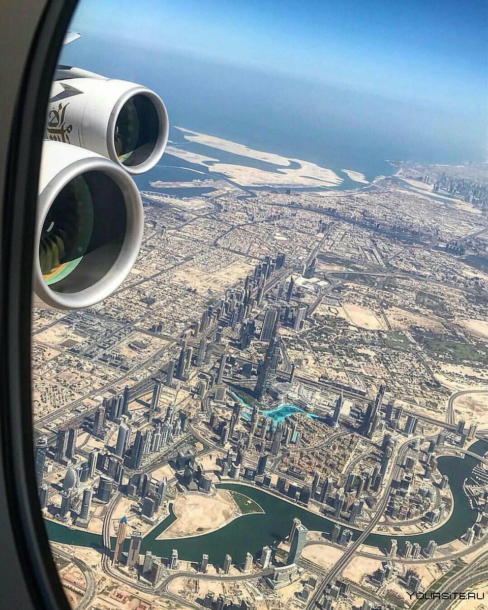 Бурдж Халифа с высоты птичьего полета