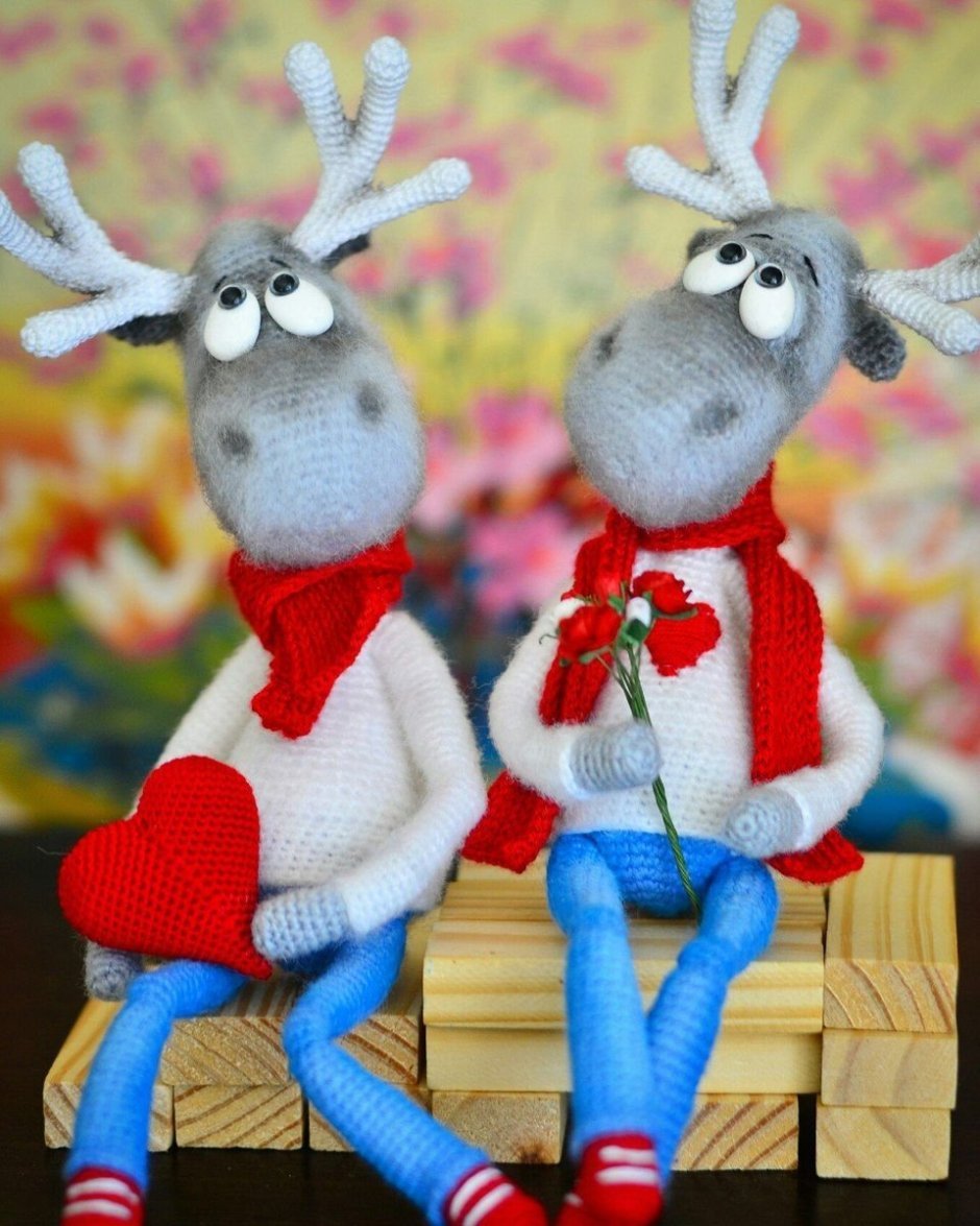 Олень игрушка