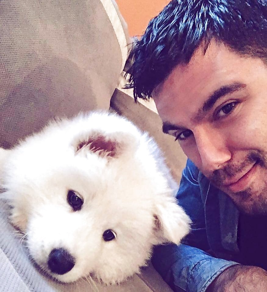 Парень с щенком