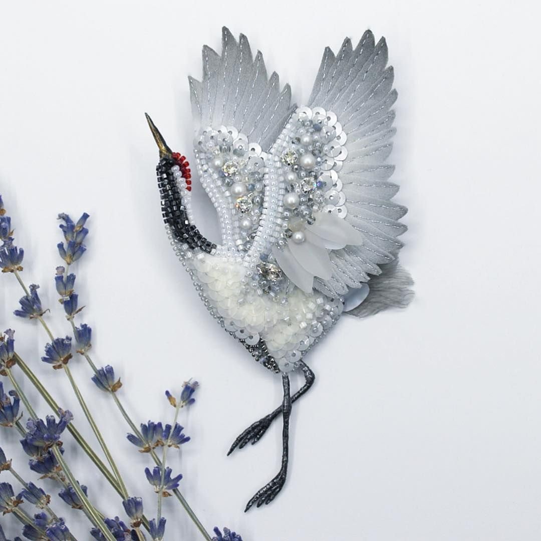 Брошь журавль бисер