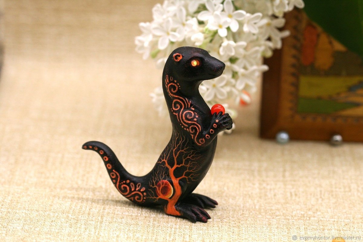 Статуэтка выдра