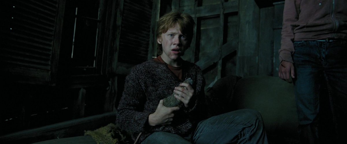 Гарри Поттер крыса Рона из фильма