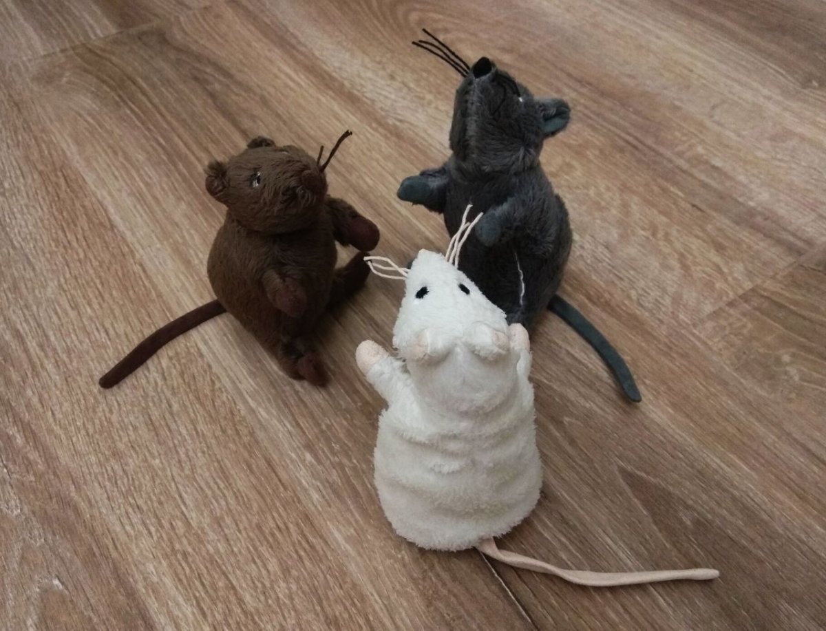 Мышка икеа белая